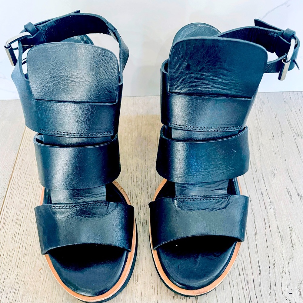 STRATEGIA block heel sandals